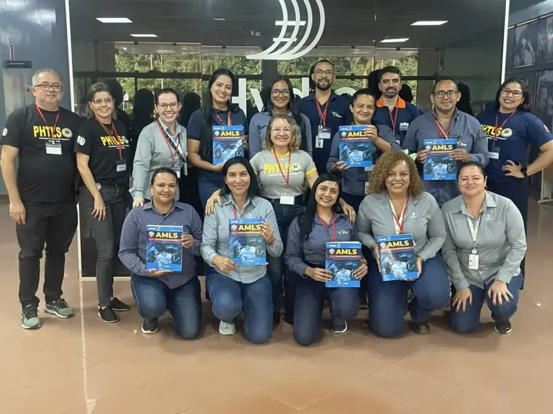 Turma do curso AMLS em atividade prática, foto 1