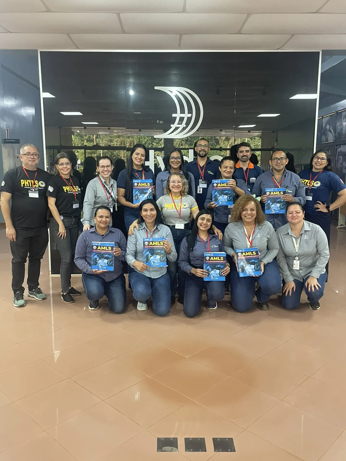 Turma do curso AMLS em atividade prática, foto 1