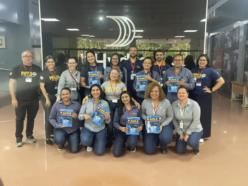 Turma do curso AMLS em atividade prática, foto 2