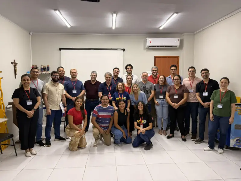 Turma do curso ATLS em atividade prática, foto 22