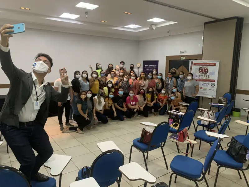 Turma do curso BLS e Primeiros Socorros em atividade prática, foto 18