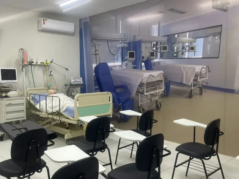 Sala usada para discussão de planos de resgate e evacuação