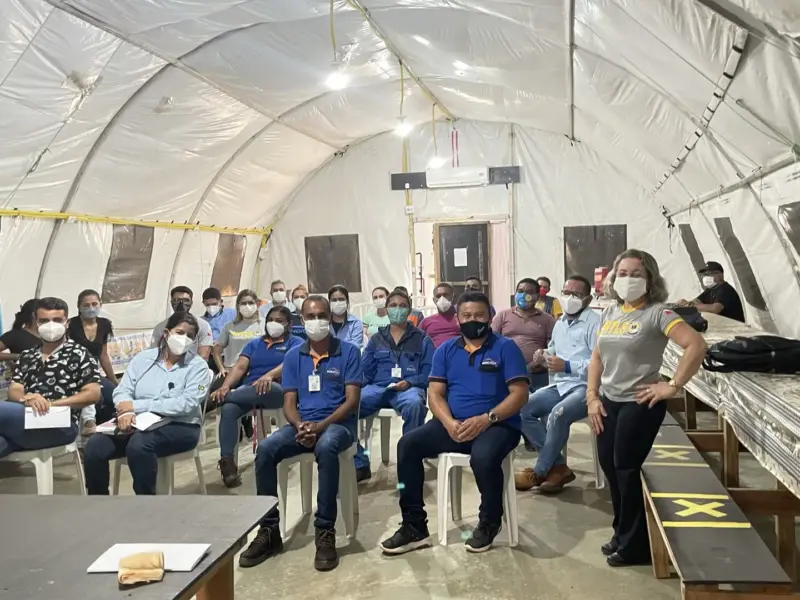 Turma do curso Emergências em Áreas Remotas em atividade prática, foto 14