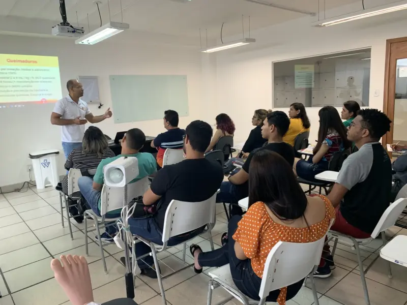 Turma do curso TEAM em atividade prática, foto 3